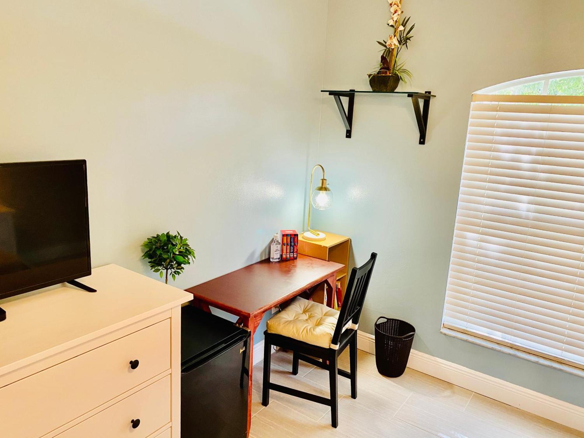 Beysicair Vacation Homes คาลาบาซัส ภายนอก รูปภาพ
